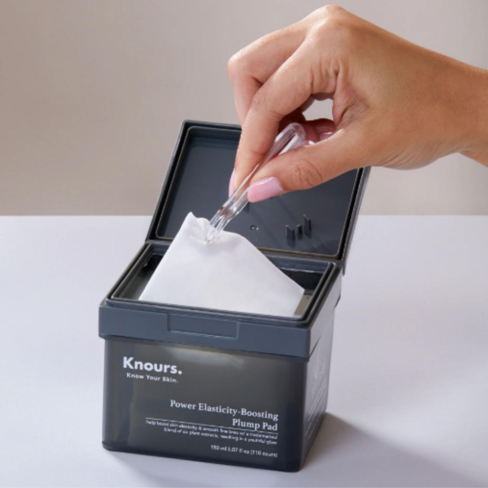 Power Elasticity-Boosting Plump Pads – firming toner pads (110 pcs)